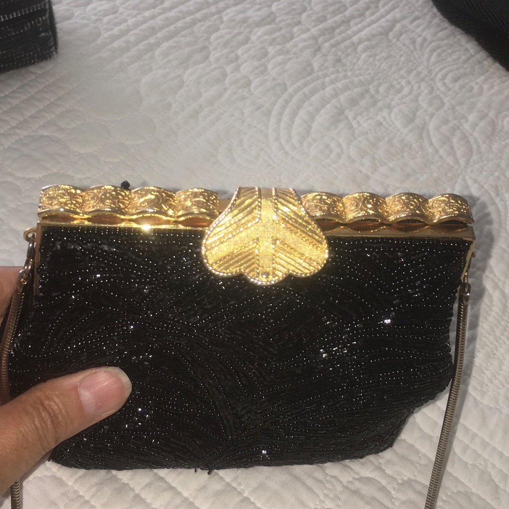 Magid Vintage Beaded Purse in beautiful condition clean beaded like new